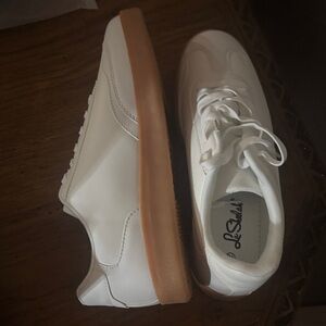 White and Tan Men's Sneakers